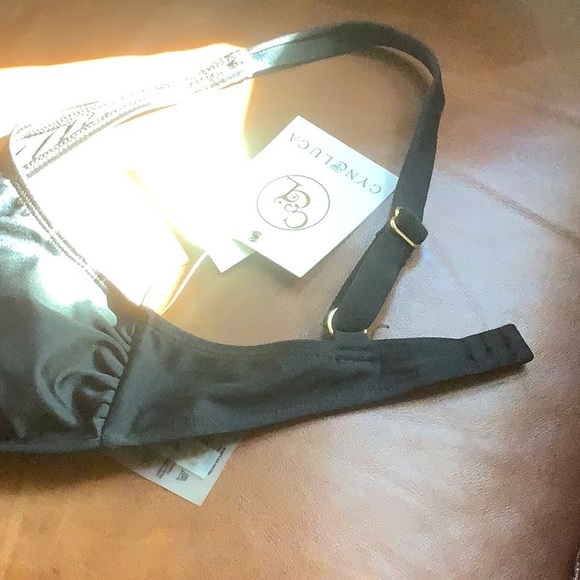 Bra - Picture 2 of 2